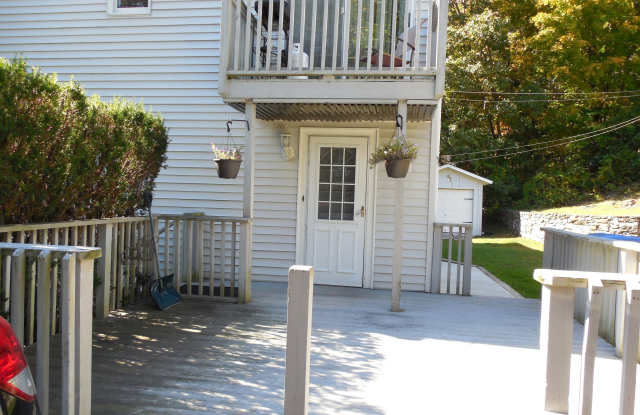 70 Wooster Avenue Gallery 1