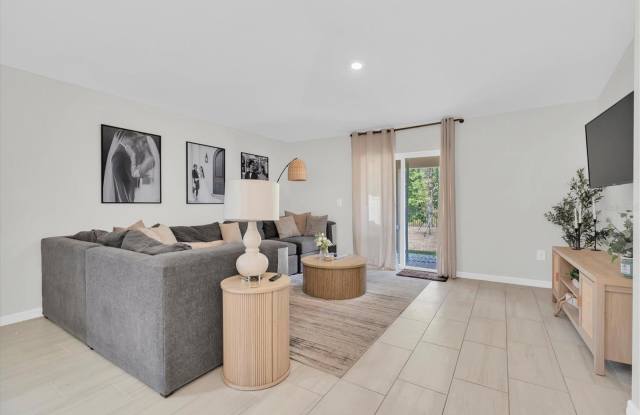 10155 GENTLE RAIN Drive Gallery 4