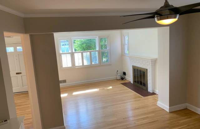9511 Singleton Drive Gallery 4