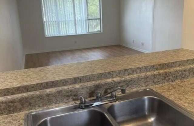 10143 TWIN LAKES Drive Gallery 4