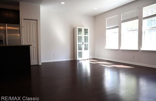28561 Melanie Lane Gallery 4