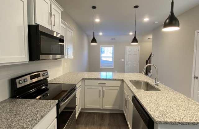 1039 Glenkirk Drive Gallery 4