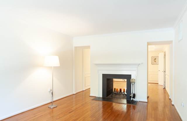 2135 Kings Mill Court Gallery 4