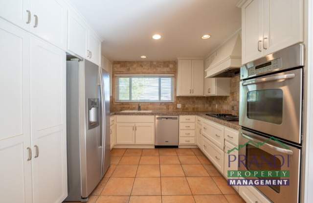 4 Trellis Dr Gallery 4