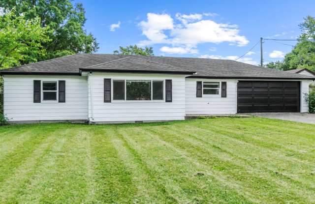 COMING SOON! 3 Bed/ 2 bath House! photos photos
