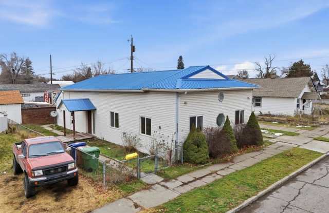 5111 North Stone Street - 1 photos photos