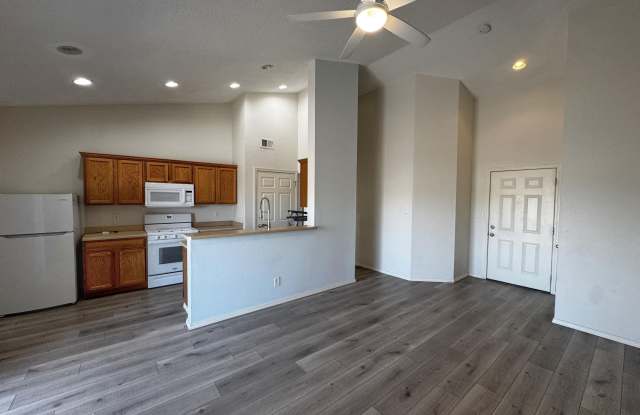 1105 Meadowlark Way SE Gallery 1