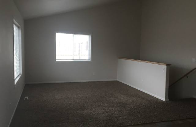 3 Bed 3 Bath Twin Home Gallery 4