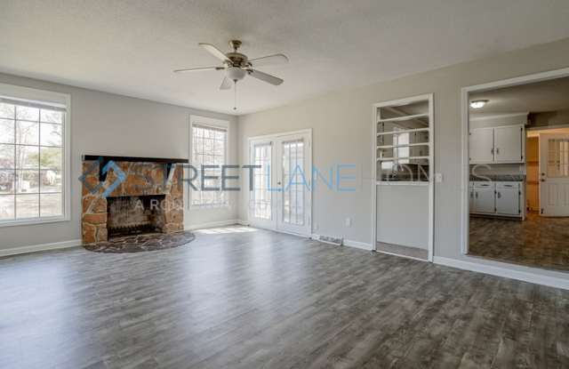 410 Stonehaven Drive Gallery 3