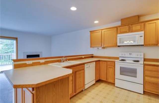 7526 Lower Ridge Road - 7526 Lower Ridge Road, Everett, WA 98203