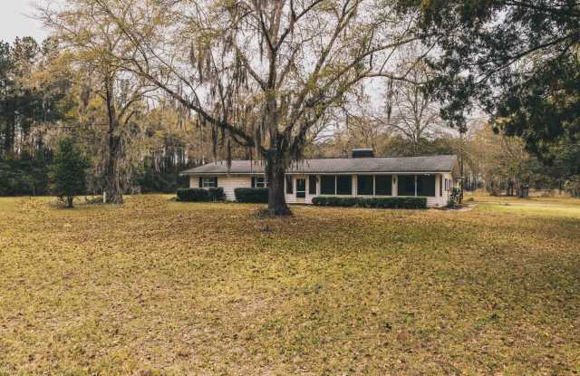 4 Bed/2 Bath Home in Callahan, FL photos photos