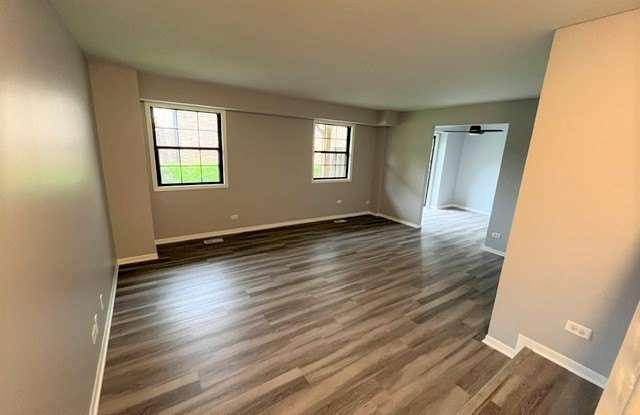 351 S Whispering Hills Drive Gallery 2
