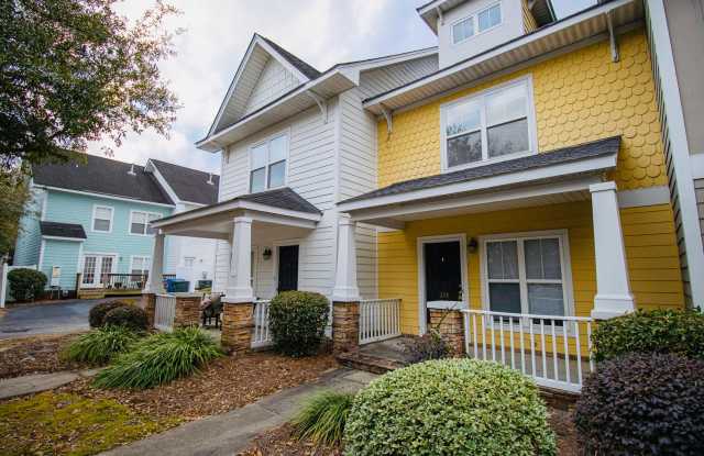 2 Bedroom, 2.5 Bath Available in Hampton Forest! photos photos