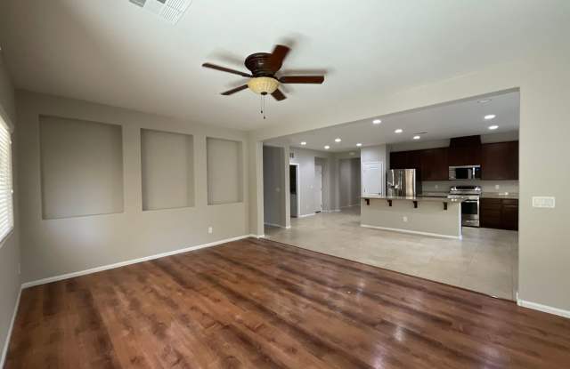 1 story home, 3br, 2bath, den area, 2cg. Gallery 4
