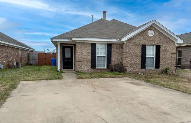 Home for rent in Prattville - 525 Old Mill Way, Prattville, AL 36067