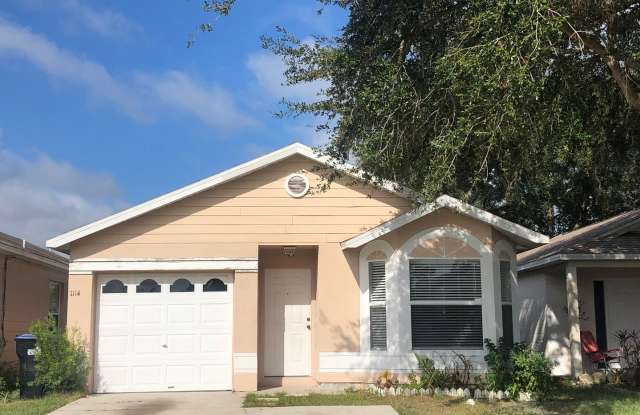 CUTE STARTER HOME with SINGLE GARAGE IN SOUTHEAST ORLANDO photos photos
