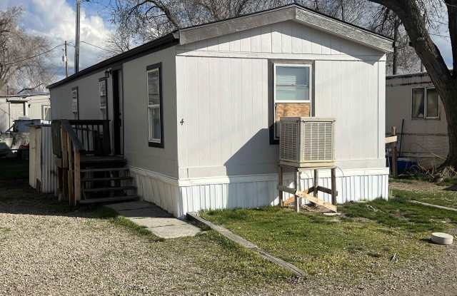 1570 Sunset Strip unit: 4 photos photos