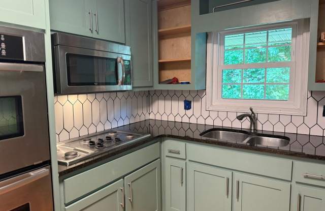 Charming 3BR Duplex in Marietta photos photos