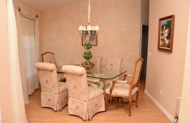 160 CROSSROAD LAKES DR Gallery 3