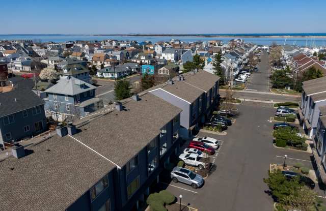 214 Marina Drive Gallery 1