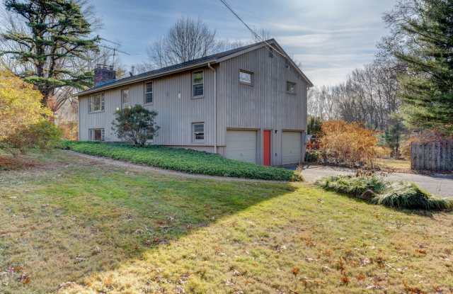 6 Sumner Drive - 6 Sumner Drive, Tolland County, CT 06268