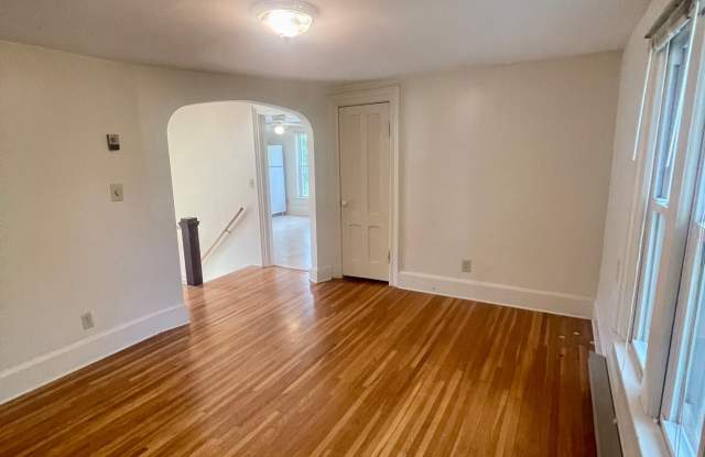 88 Roselawn - 2 UP Gallery 4