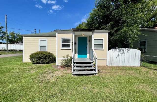 2104 Evergreen Avenue - 2104 Evergreen Avenue, Jacksonville, FL 32206