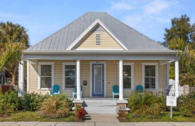 916 East 11th Avenue photos photos