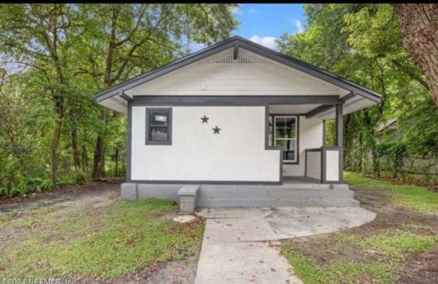 Charming 3BR House in Jacksonville photos photos