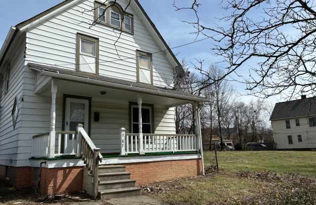 Charming 3-Bedroom Property in Prime Location photos photos