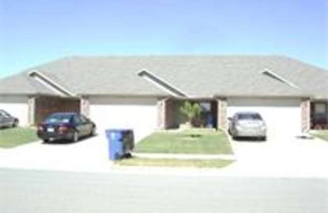 4202 SW Chapelstone Ave - 3 photos photos 4202 SW Chapelstone Ave - 3 photos photos