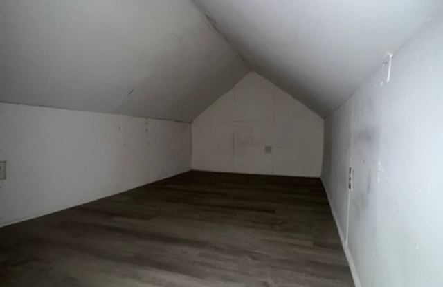 356 1/2 Apple Street - 1 photos photos