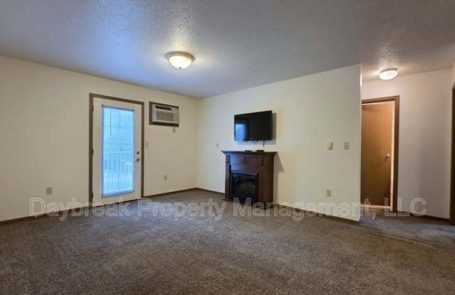 303 16th Street South - 1 Gallery 2