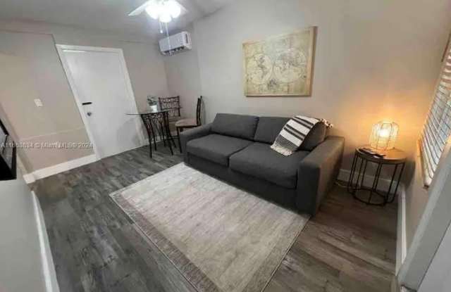 1425 N 58th Ave - 1425 North 58th Avenue, Hollywood, FL 33021