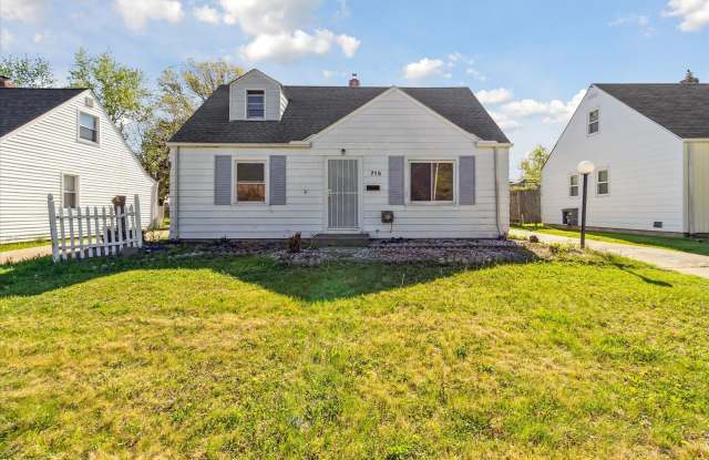 715 E 258 ST - 715 East 258th Street, Euclid, OH 44132