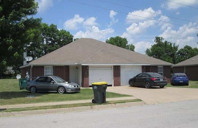 853 Meadowlands Drive photos photos