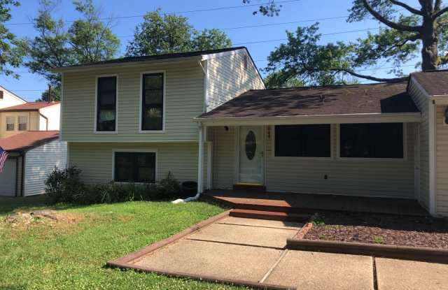 6244 Parallel Ln Gallery 2