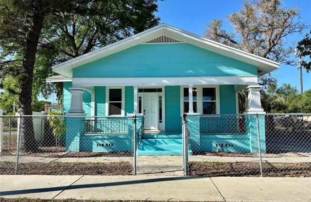 1504 E 33RD AVENUE photos photos