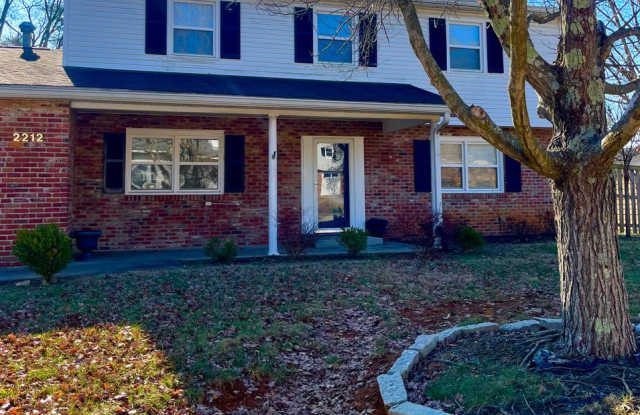 Well-Appointed East-Side Home with Exceptional Living Space in Sycamore Knolls photos photos Well-Appointed East-Side Home with Exceptional Living Space in Sycamore Knolls photos photos