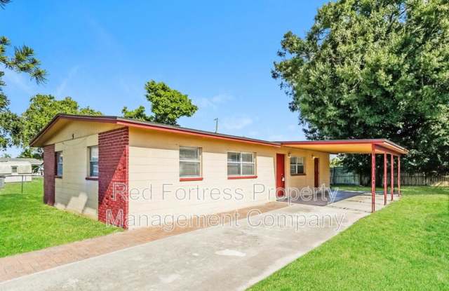 5 East Clermont Ct - 5 East Clermont Court, Fort Myers, FL 33916 5 East Clermont Ct - 5 East Clermont Court, Fort Myers, FL 33916