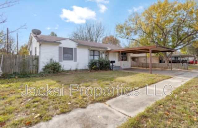 814 East Centennial Street Gallery 4