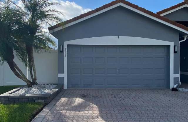 2322 Nw 166th Ave - 2322 Northwest 166th Avenue, Pembroke Pines, FL 33028