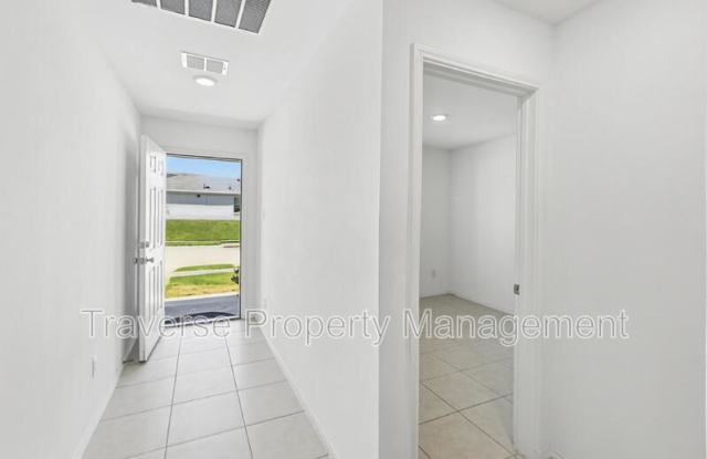 1380 Beach Dr Gallery 3