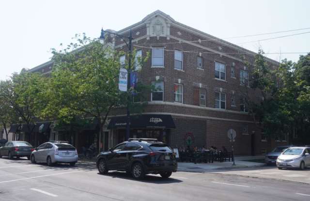 6357 N Lakewood - 6357 North Lakewood Avenue, Chicago, IL 60660