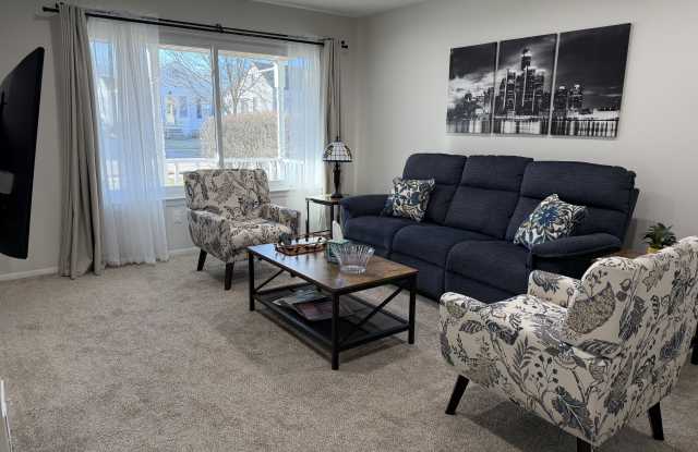 236 Kinross Avenue photos photos