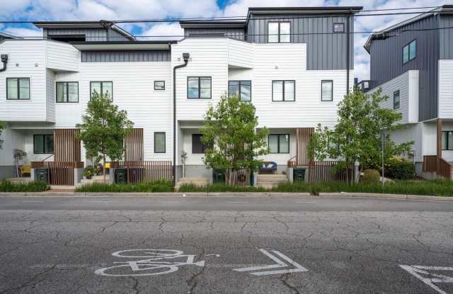 3111 Saint Elmo Avenue photos photos