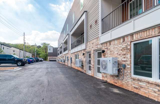 1467 West Hendon Street - 102 Gallery 2