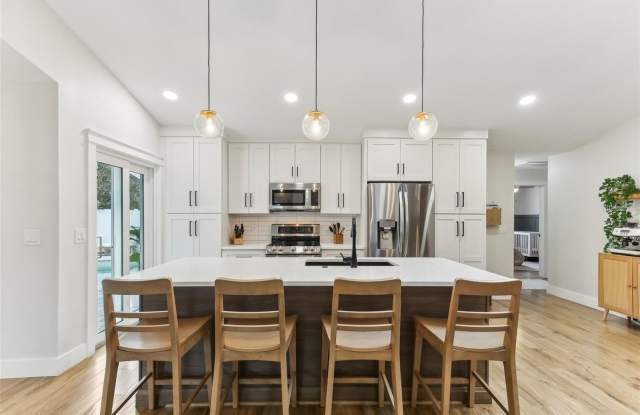 3775 SPRINGHILL Circle Gallery 4
