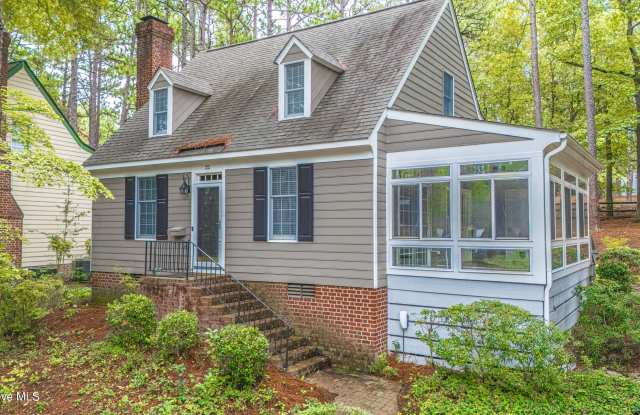 22 Village In The Woods Circle Gallery 2