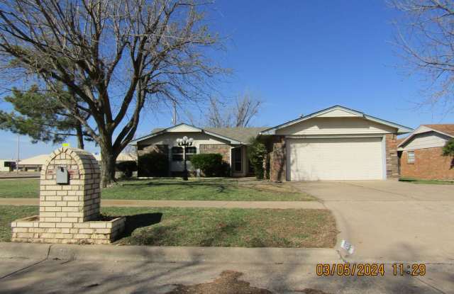 Eastside home located within walking disctance of MacArthur Schools. - 4502 Northeast Highlander Circle, Lawton, OK 73507
